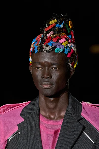 Look 37